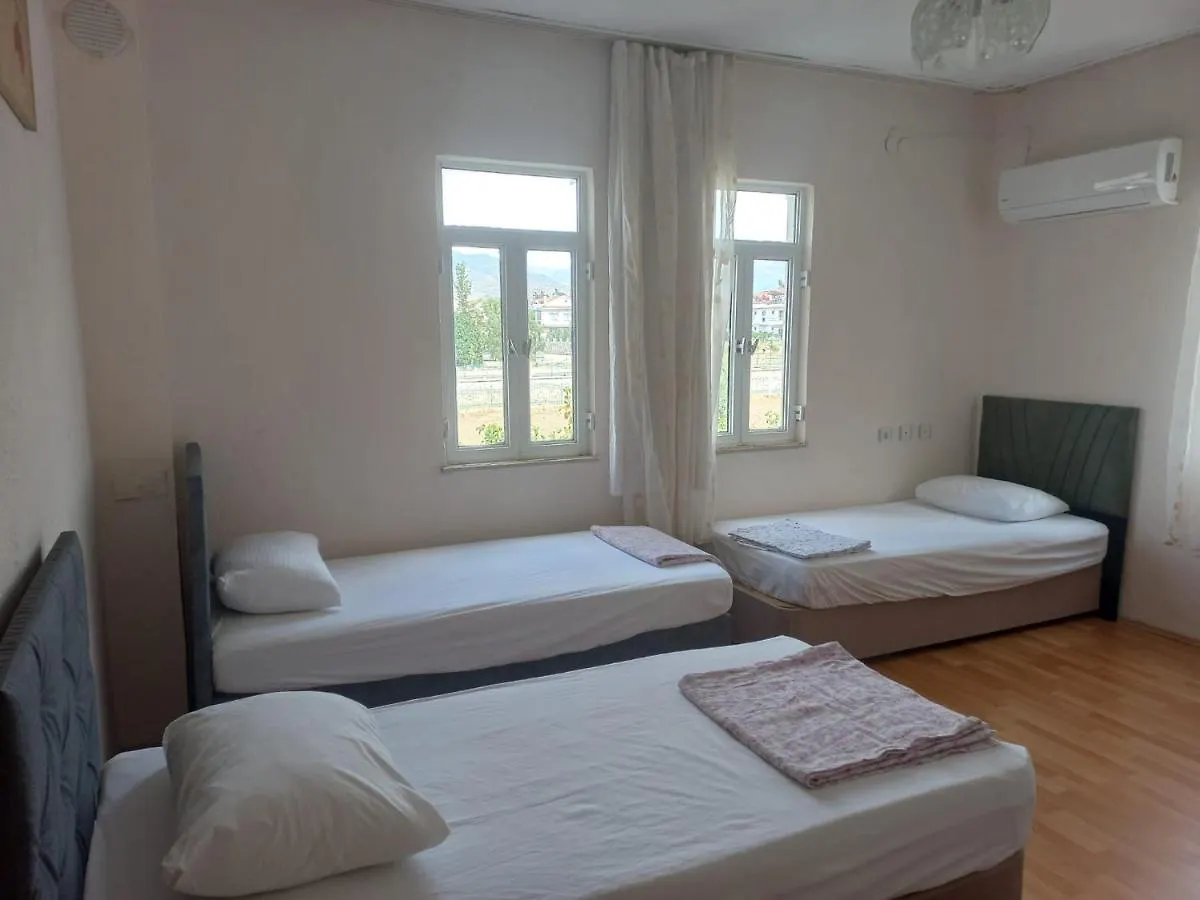 Adventurous Local Hostel Φετιγιέ Τουρκία