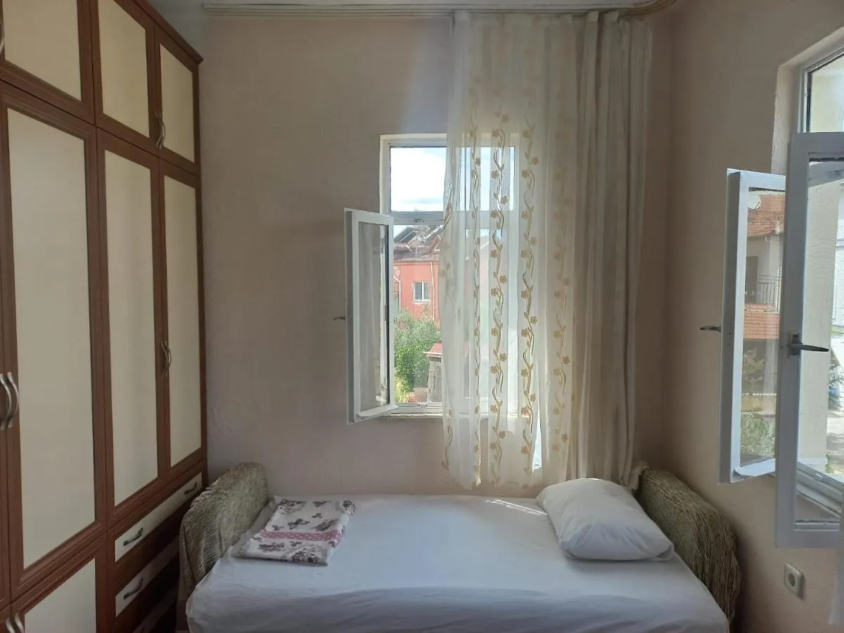 Adventurous Local Hostel Φετιγιέ 0*,