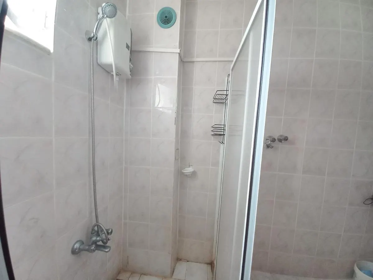 Adventurous Local Hostel Φετιγιέ